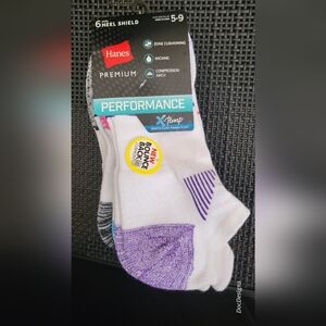 Hanes Premium Performance 6 pack socks with heel shield.